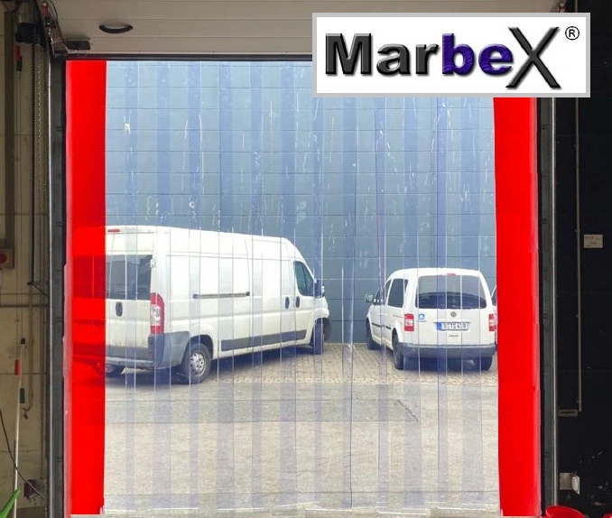 Verschiebbarer Industrievorhang aus transparenten PVC-Streifen